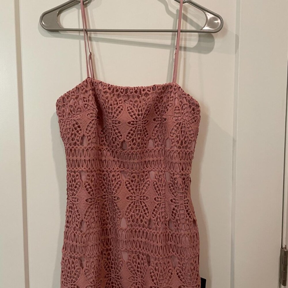 Lulu's Size Small Pink/Coral Lace Dress
